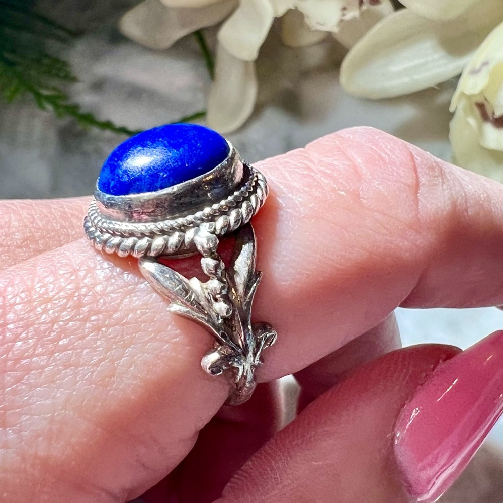 Vintage Handmade Ring Solid 925 Sterling Silver size 8! Good condition! - Picture 2 of 16
